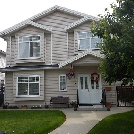 Clean And Quiet 2 Bdr 2 Bthr Private Entrance Entire Guests Suite Near Coquitlam Center Mall And Skytrain Екстер'єр фото